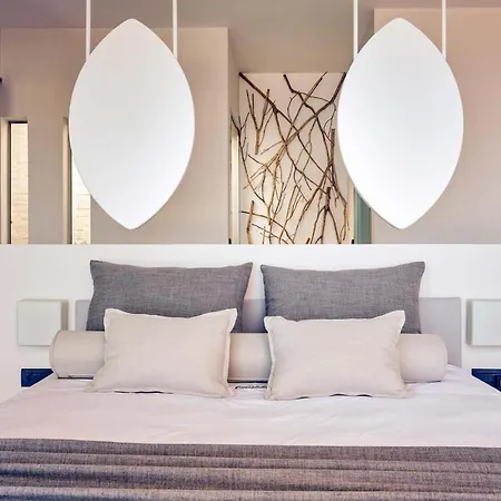 Emerald Cave Suites