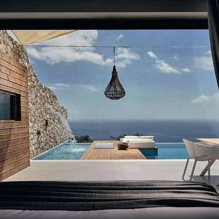 Emerald Cave Suites Villa