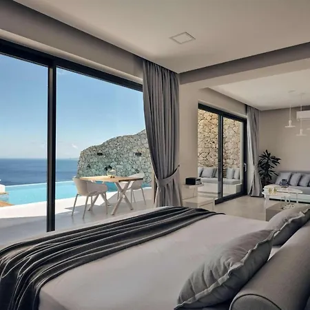 Emerald Cave Suites *
